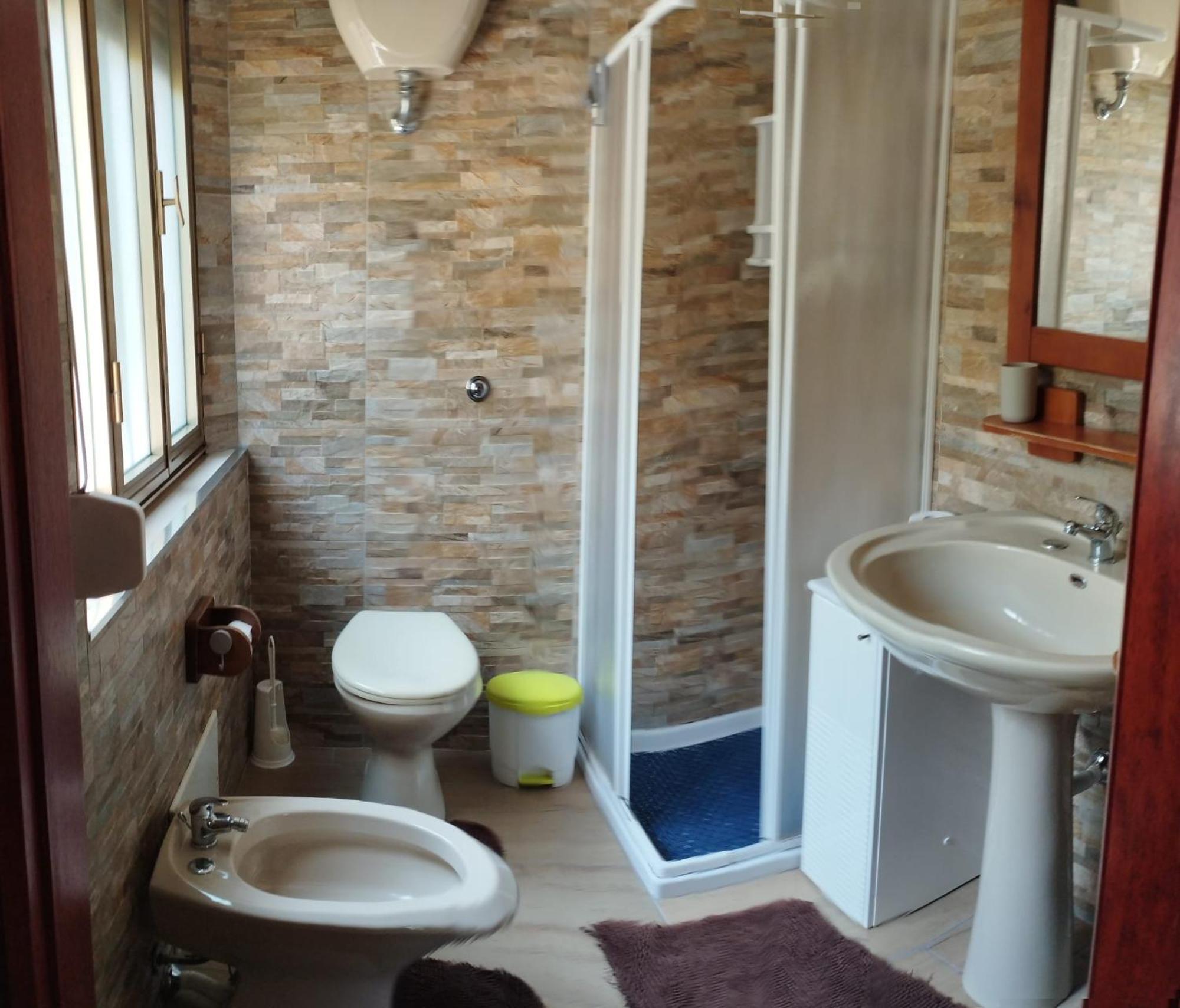 Casa Vacanze"Il Bouganville" Carbonia Esterno foto